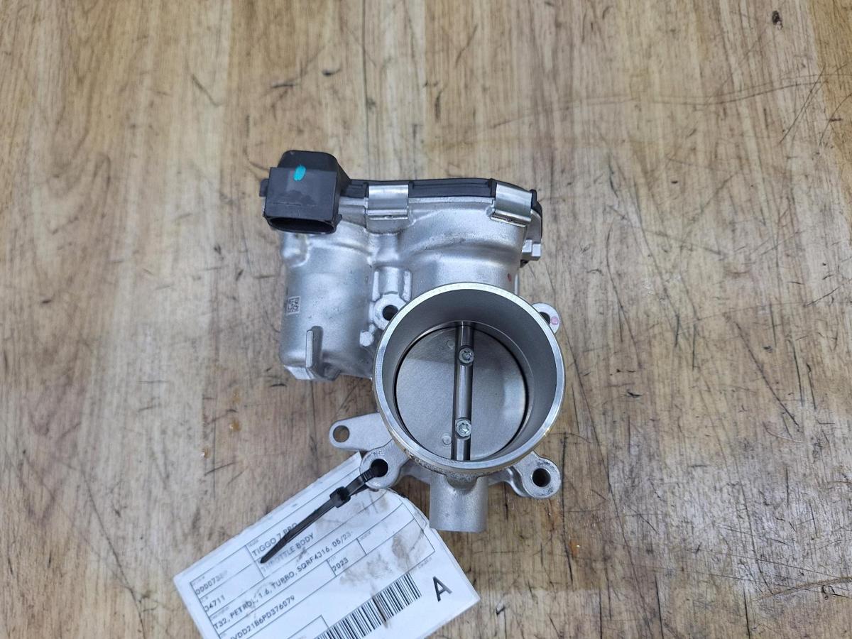 1000928366-Throttle Body Top