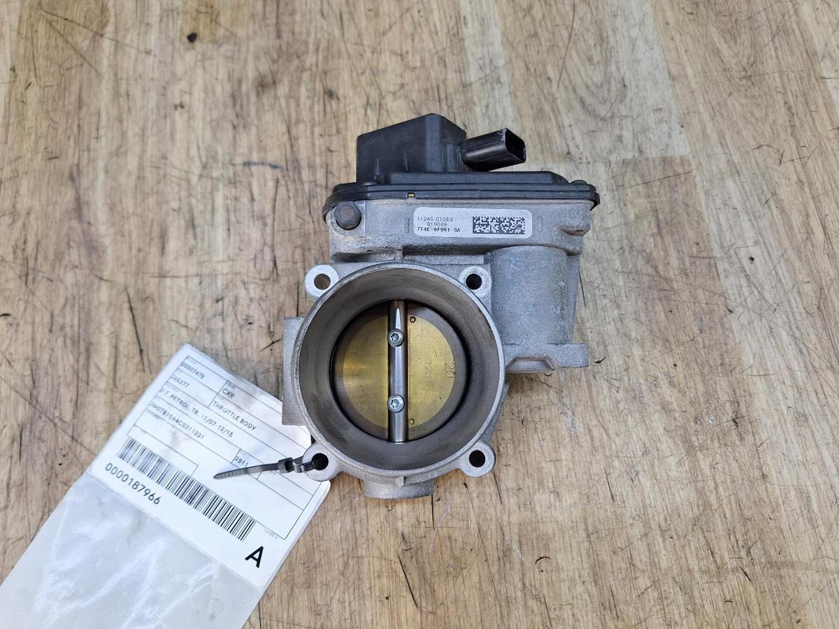 1000937388-Throttle Body Top