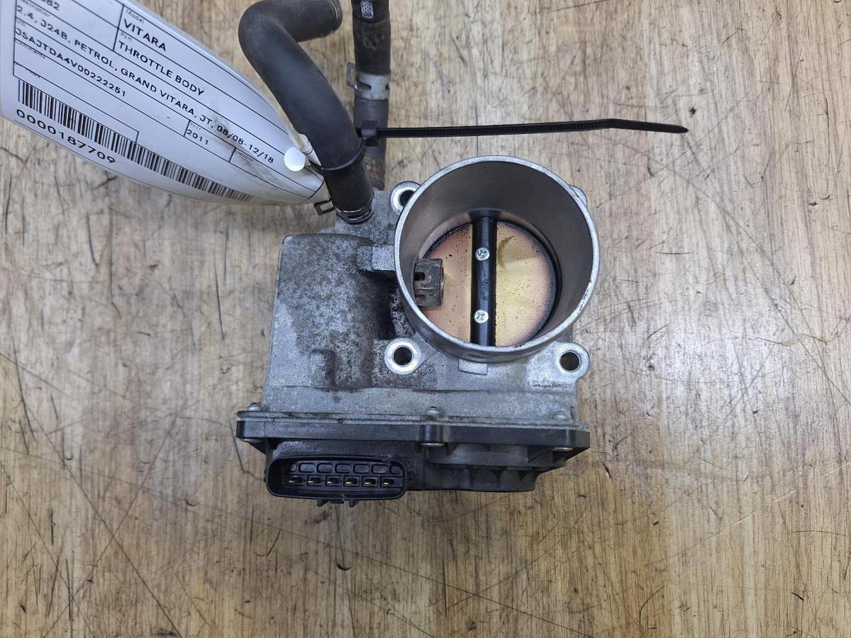 1000937753-Throttle Body Top