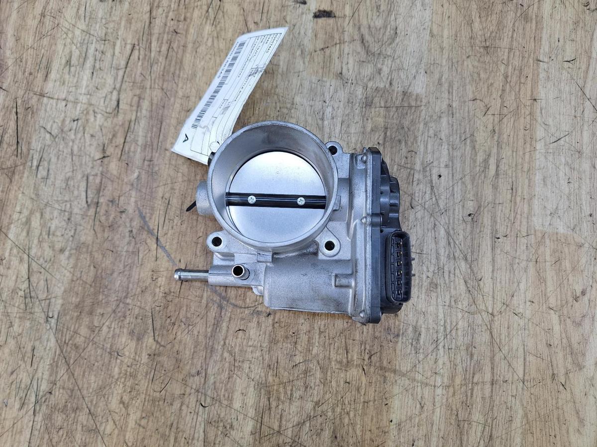 1000938387-Throttle Body Top