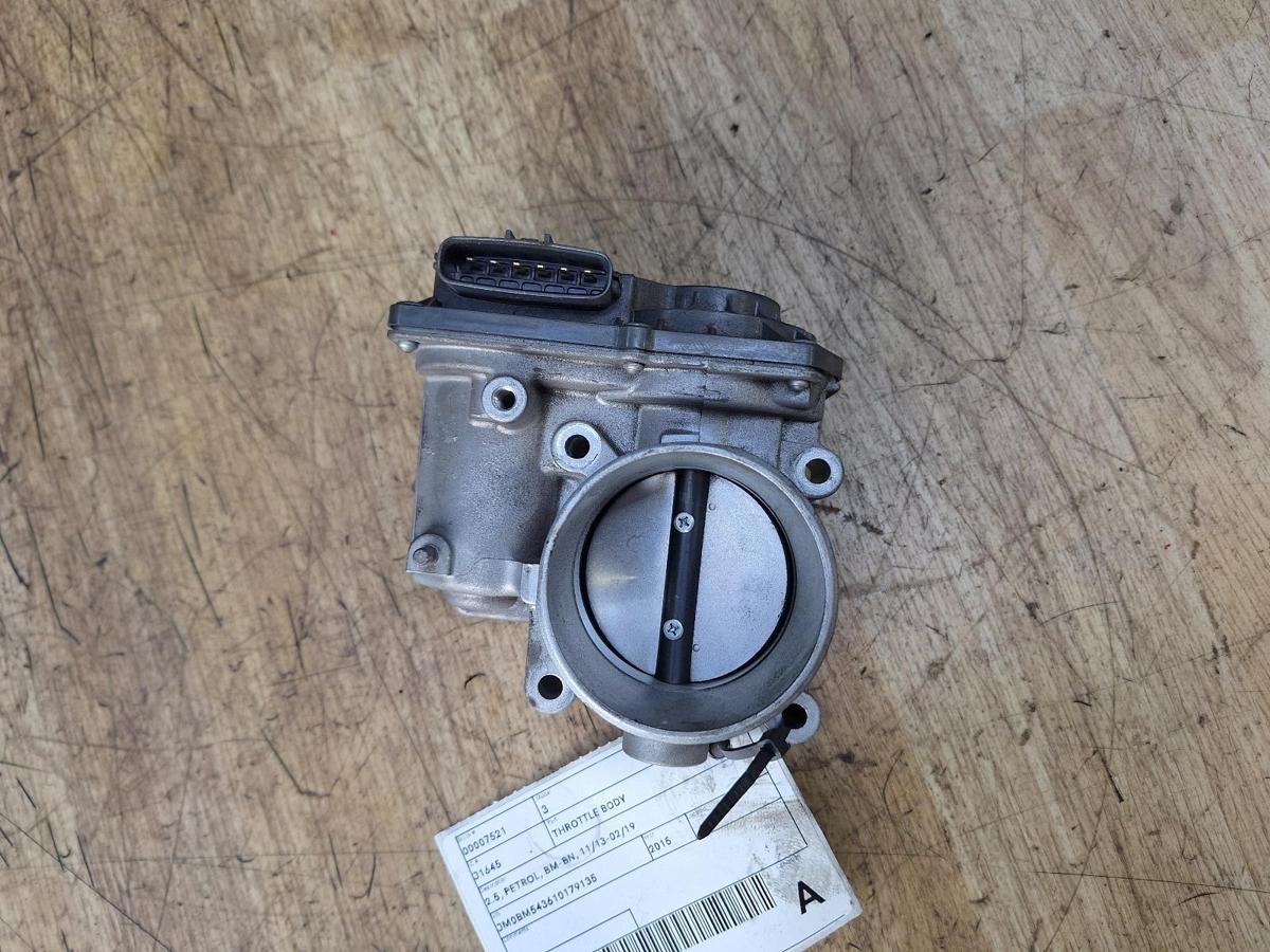 1000945782-Throttle Body Top