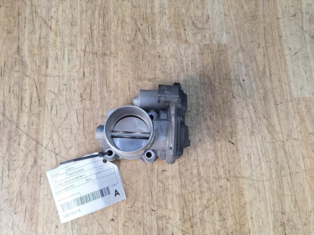 1000955737-Throttle Body Top
