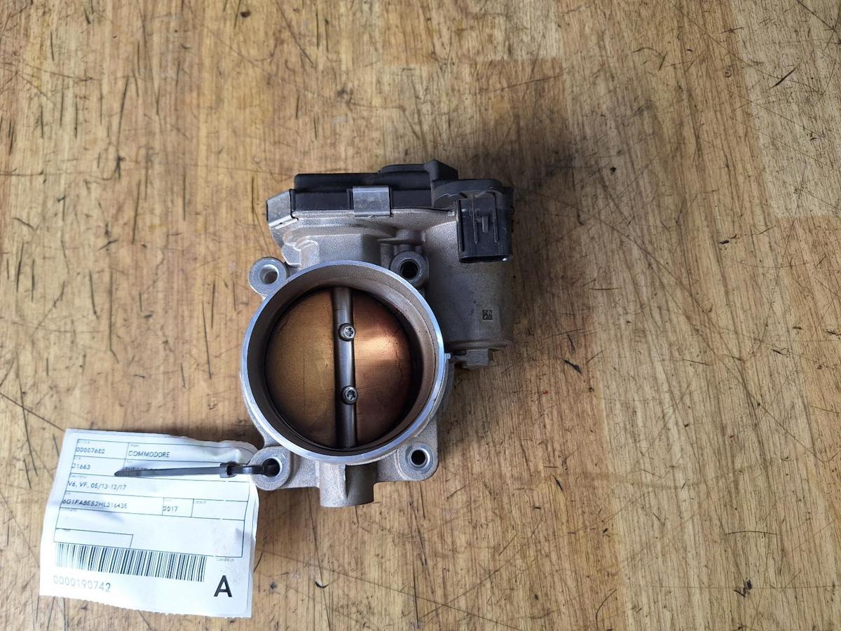 1000956165-Throttle Body Top