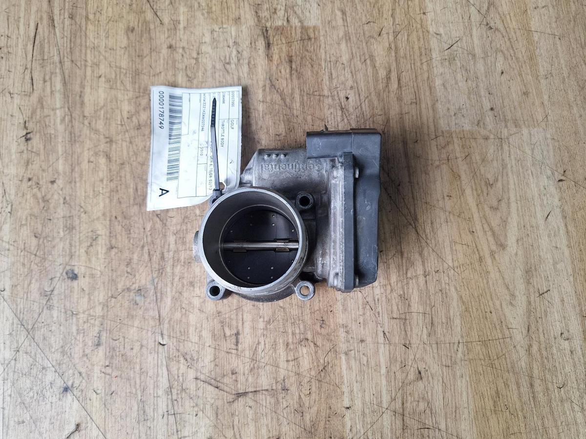 1000884811-Throttle Body Top