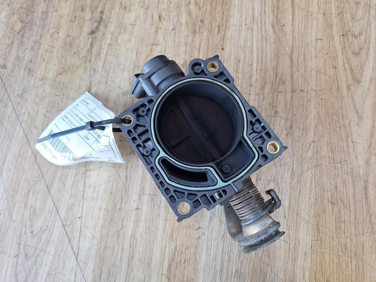 1000881521-Throttle Body Top