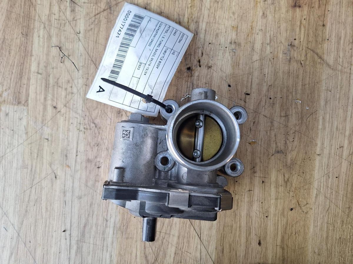 1000884177-Throttle Body Top