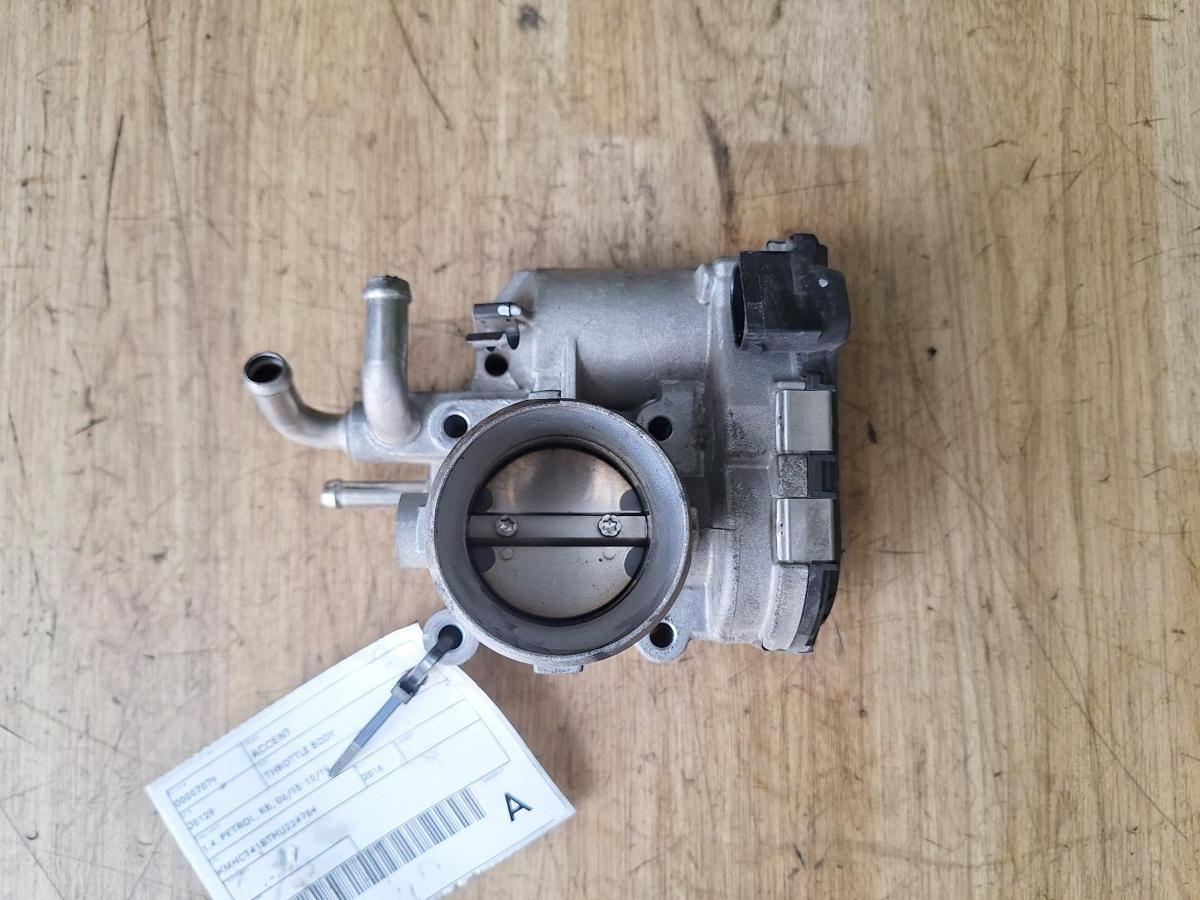 1000886685-Throttle Body Top