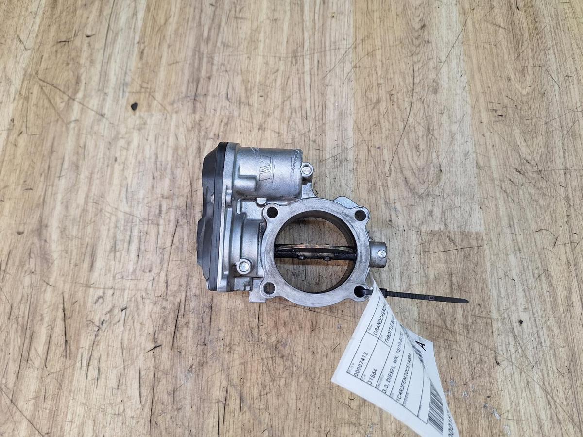 1000927510-Throttle Body Top