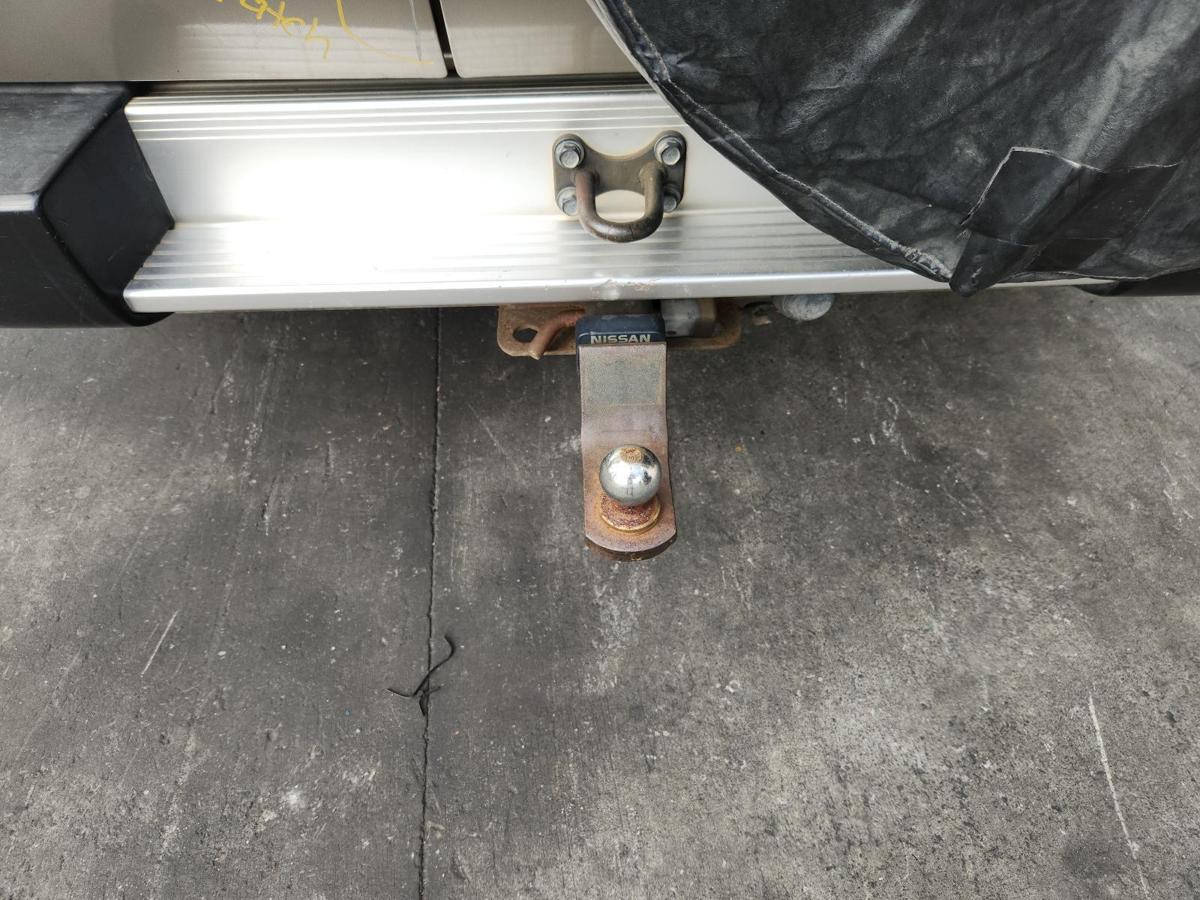 1000859789-Towbar
