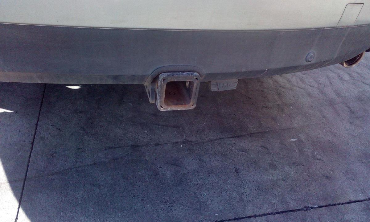 1000714183-Towbar