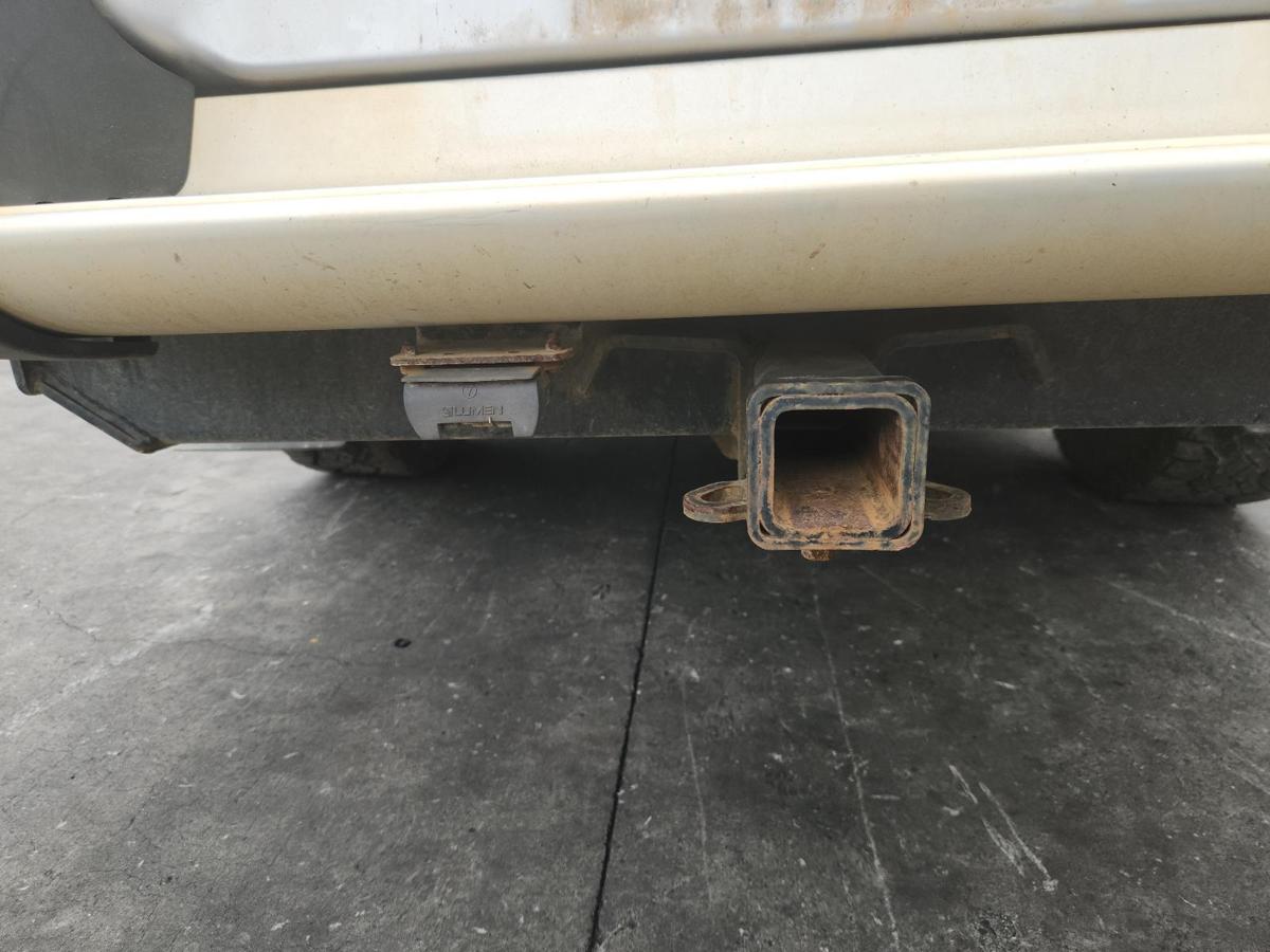 1000890561-Towbar