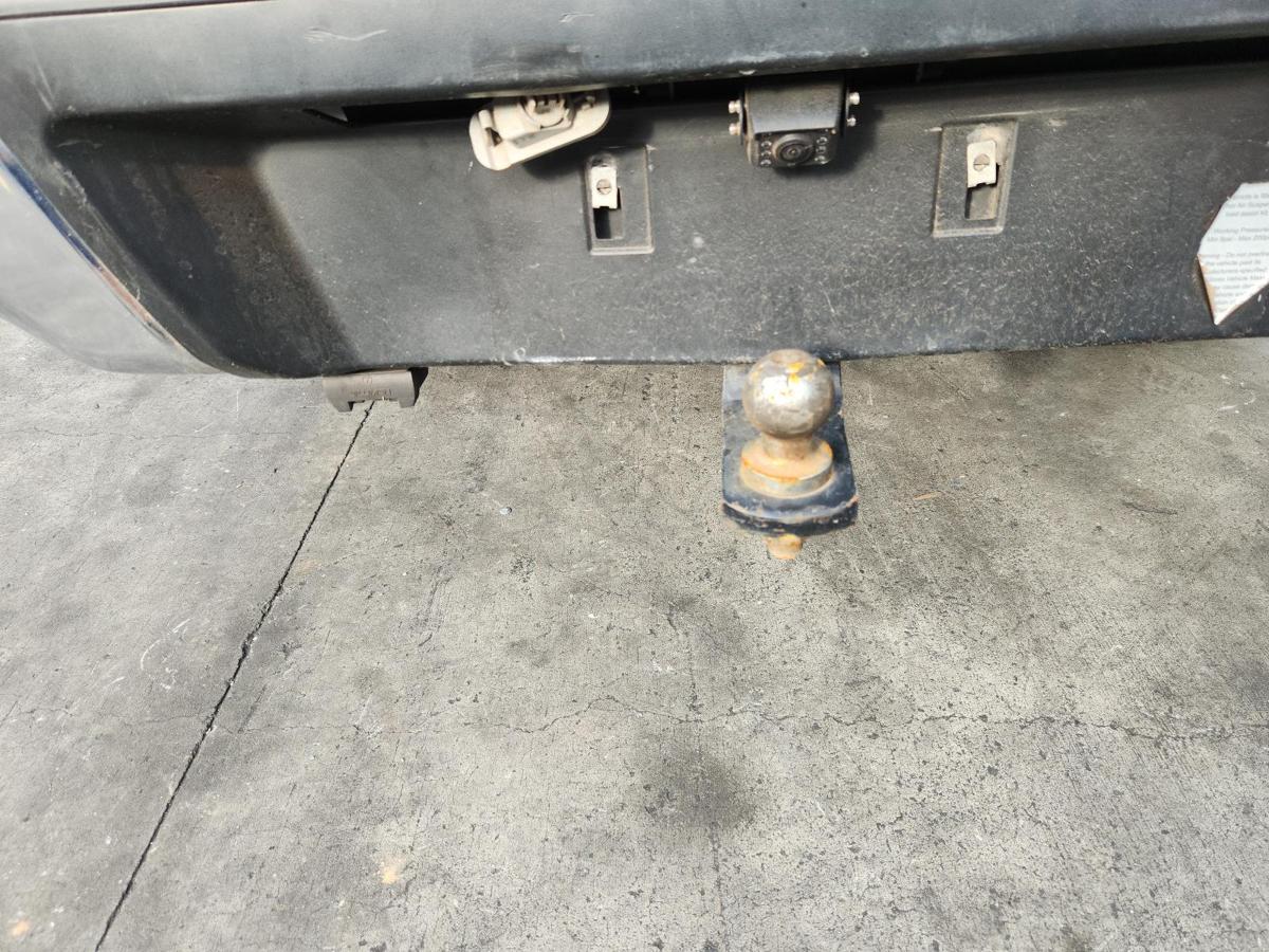 1000843290-Towbar