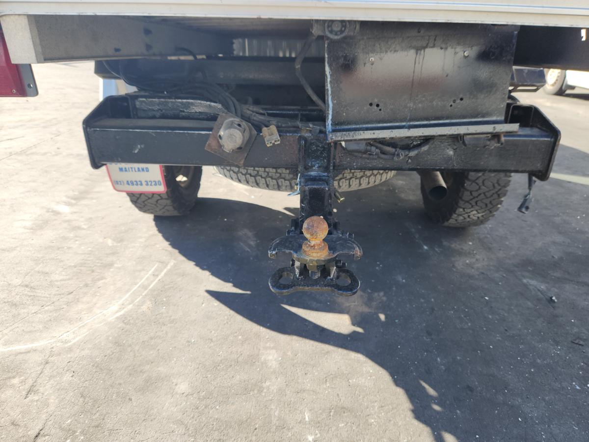 1000938308-Towbar