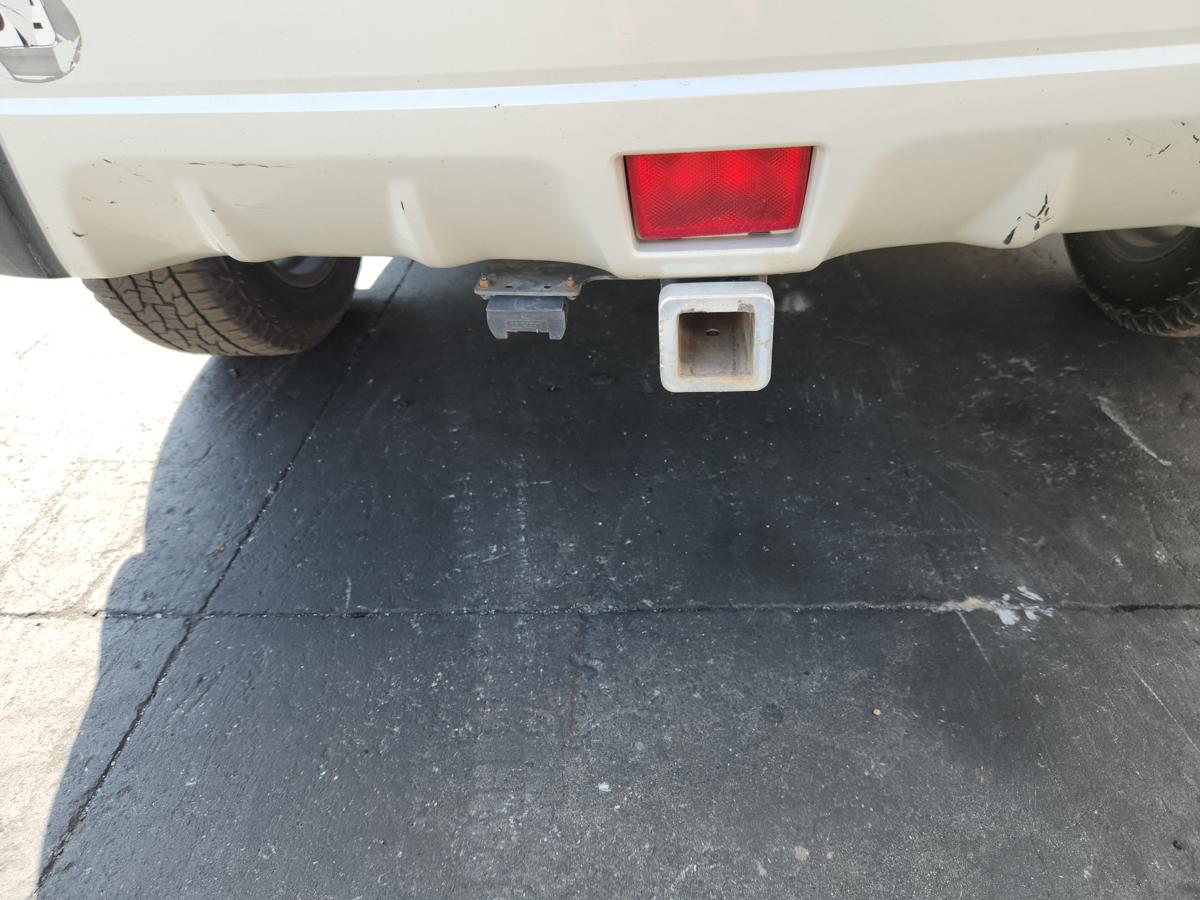 1000955934-Towbar