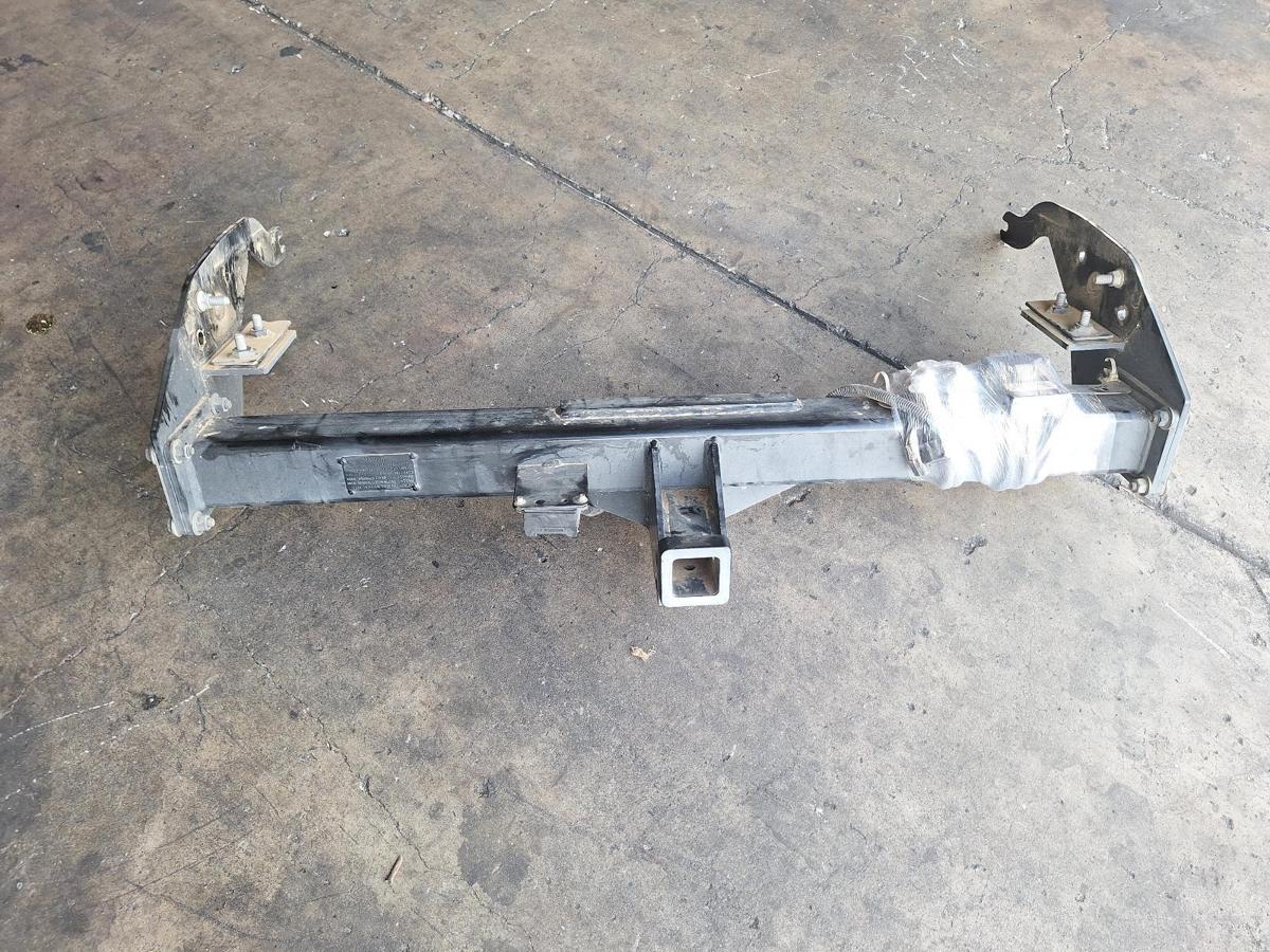1000883986-Towbar Top