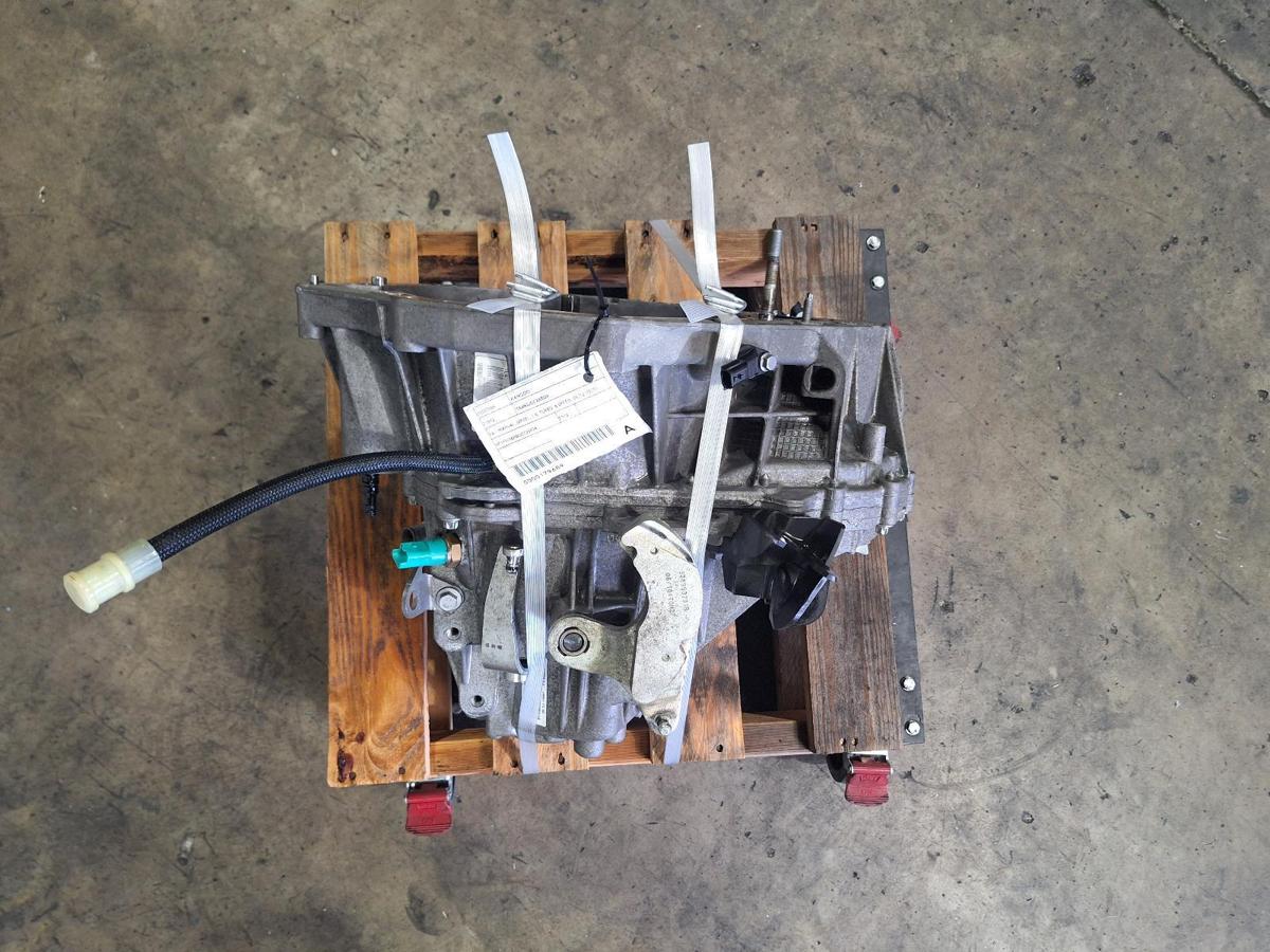 1000883268-Trans_Gearbox - Top