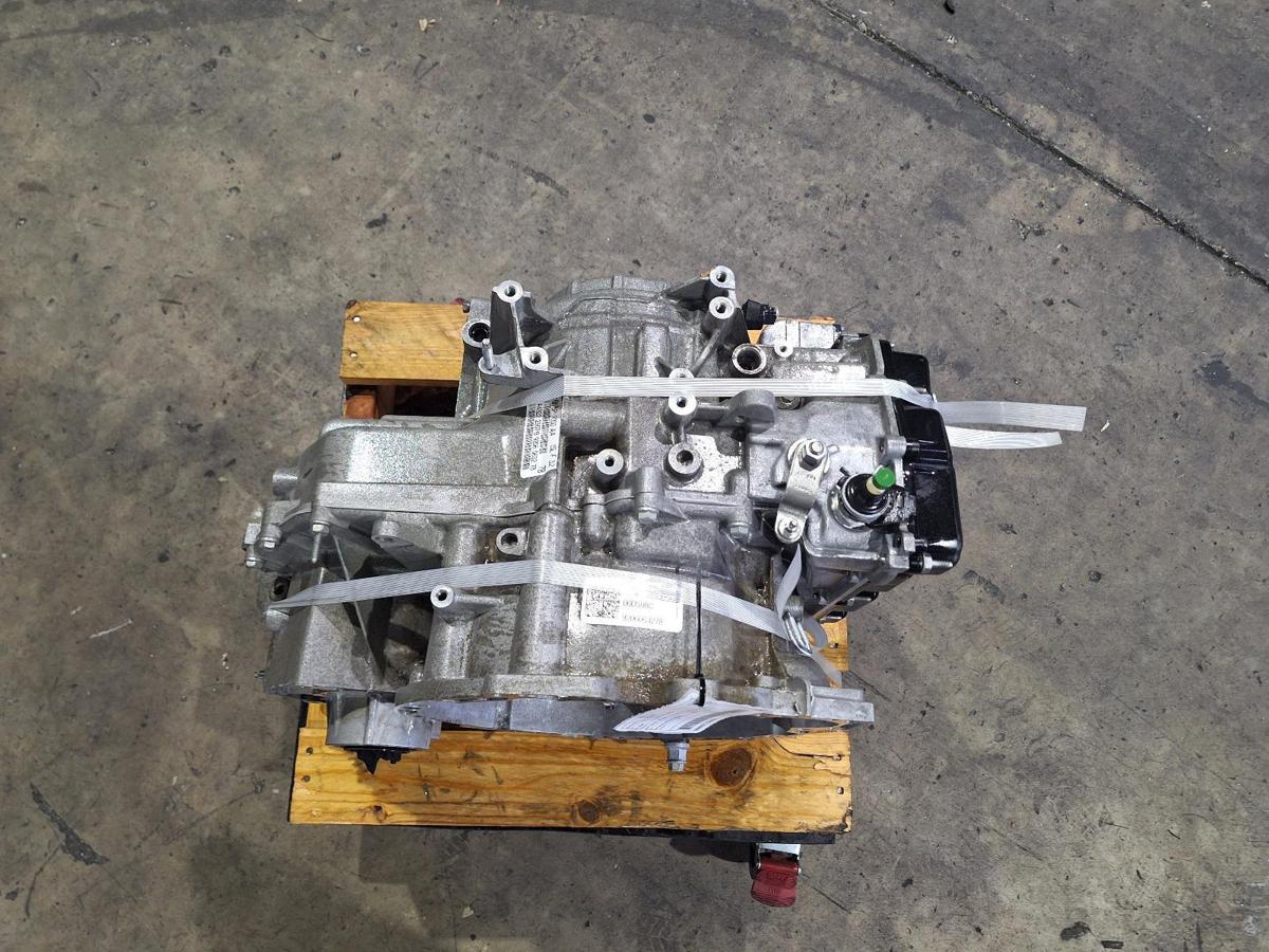 1000929851-Trans_Gearbox - Top