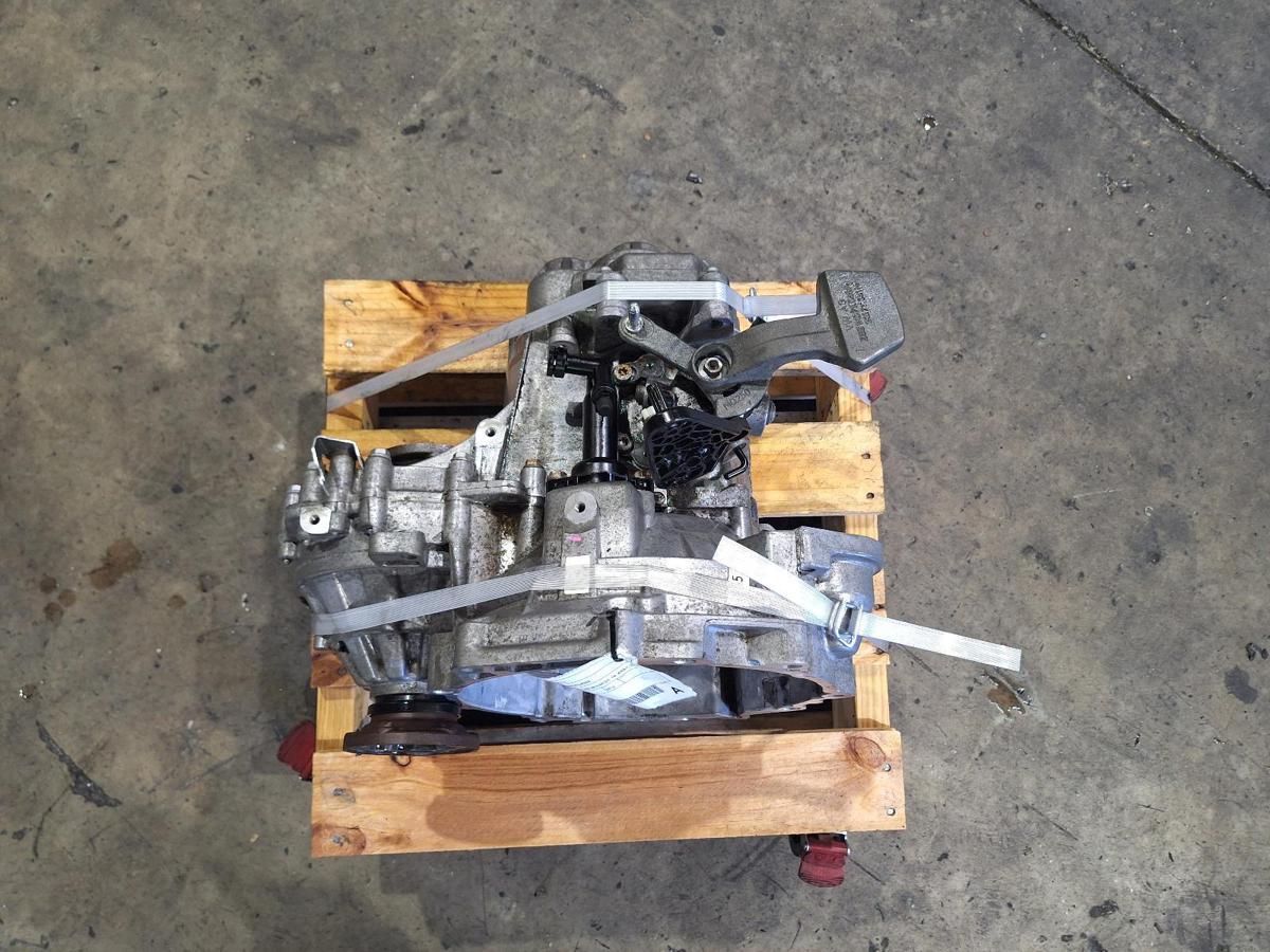 1000937909-Trans_Gearbox - Top
