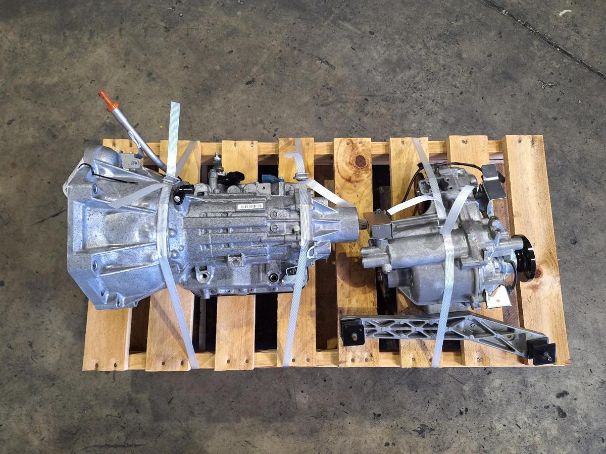 1000941047-Trans_Gearbox - Top