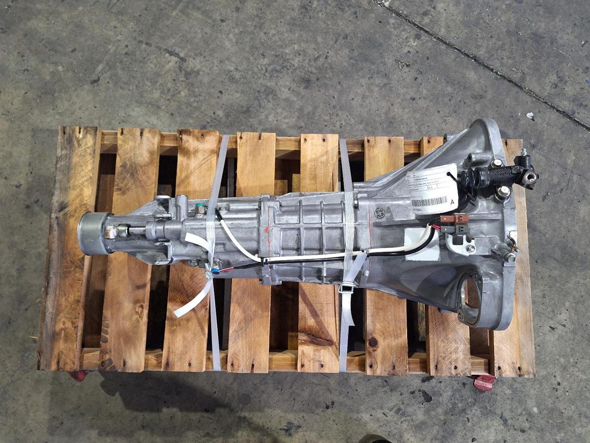 1000953028-Trans_Gearbox - Top