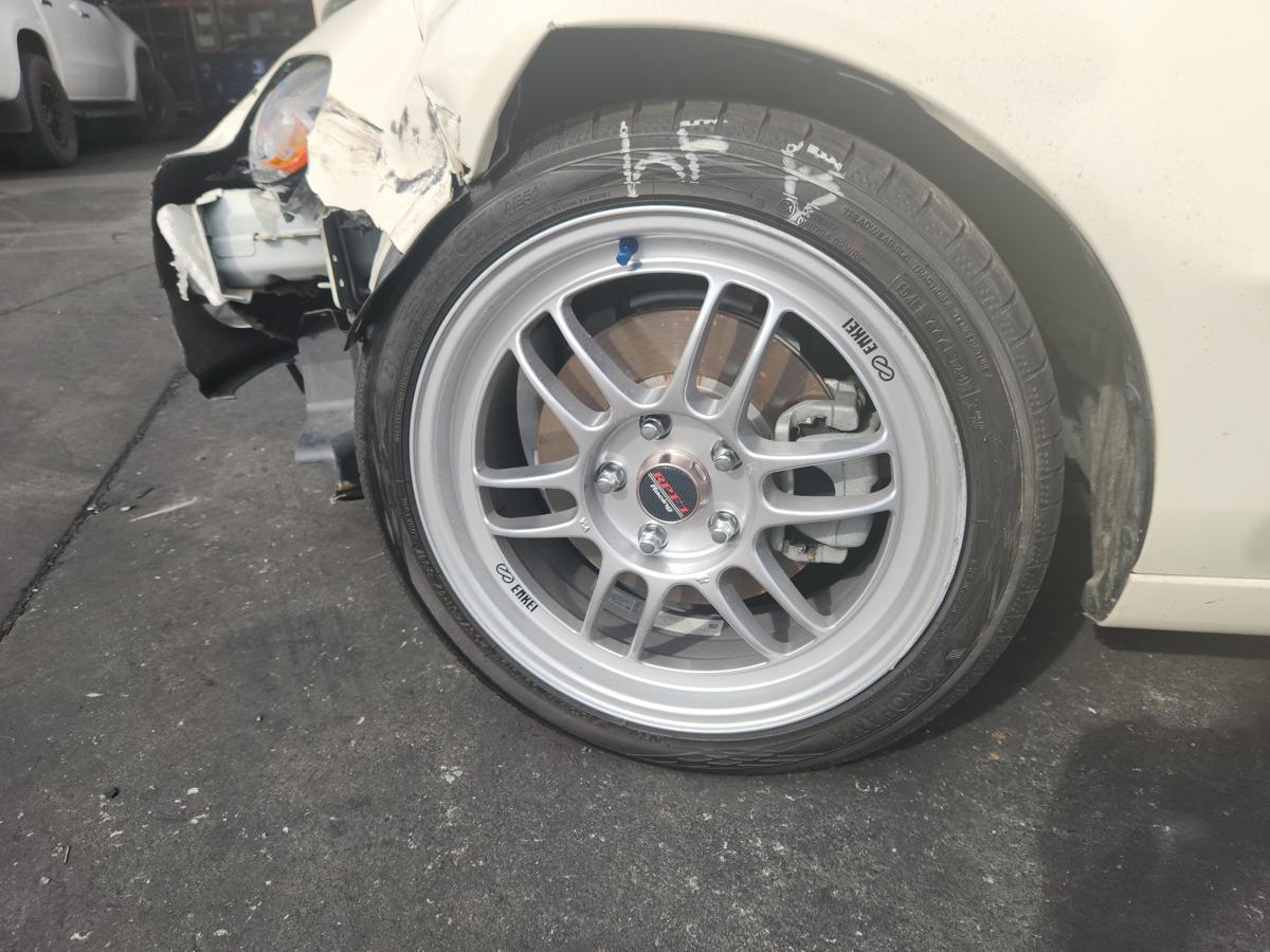 1000940338-Wheel Alloy Left Front