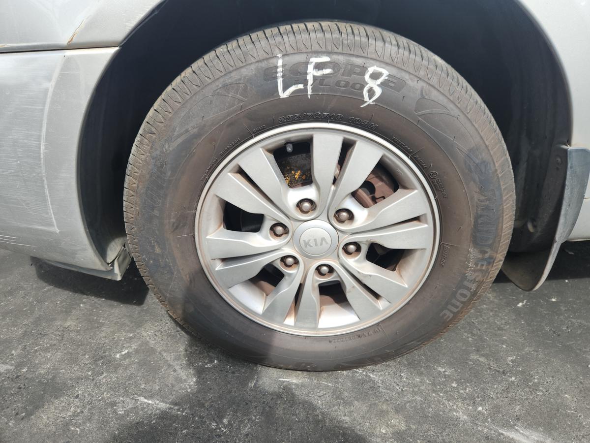 1000943600-Wheel Alloy Left Front