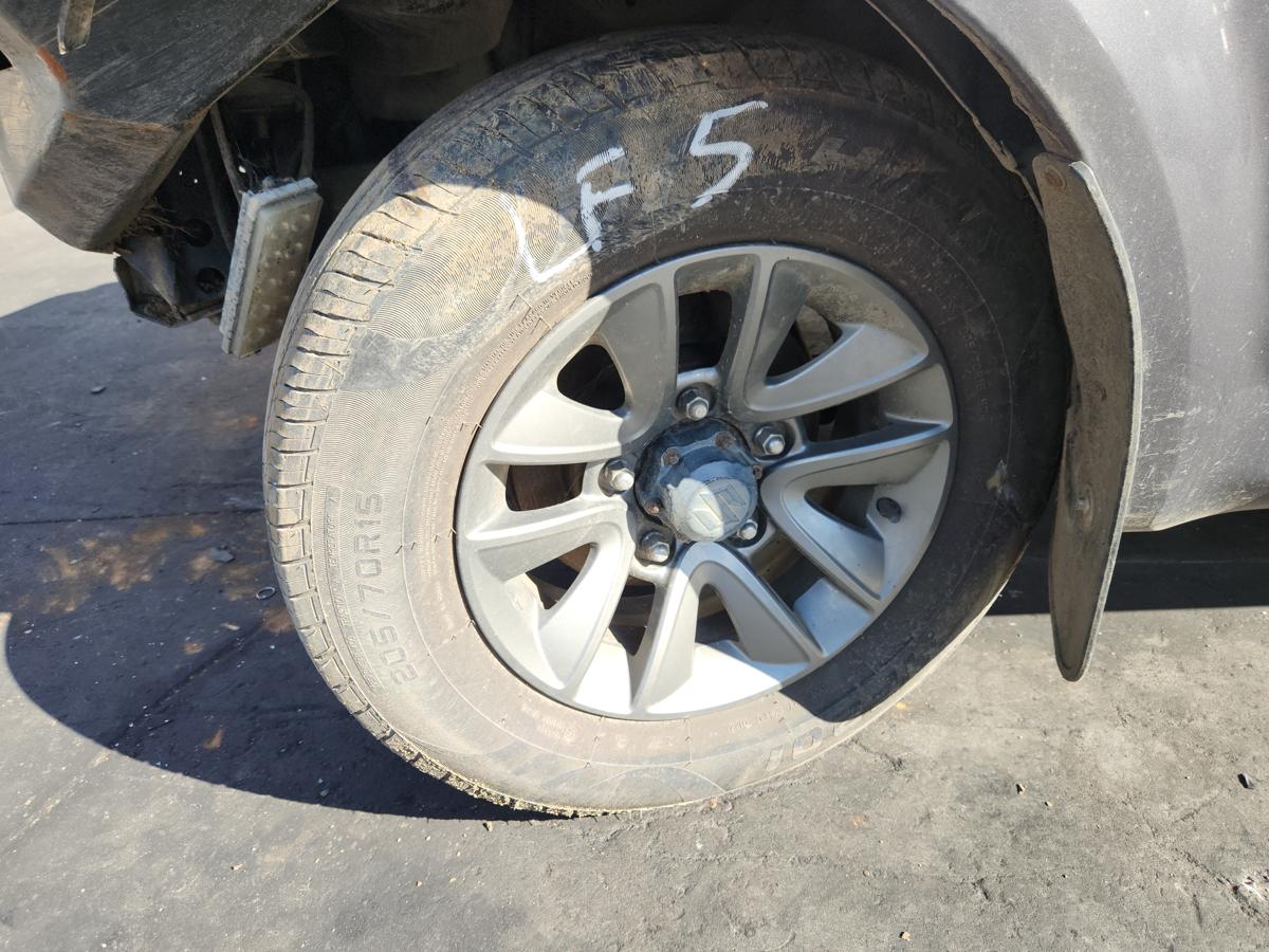 1000946402-Wheel Alloy Left Front