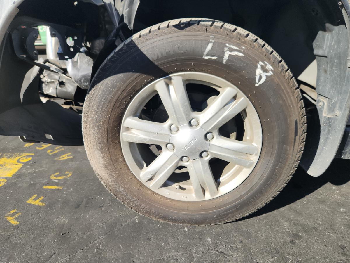 1000947136-Wheel Alloy Left Front