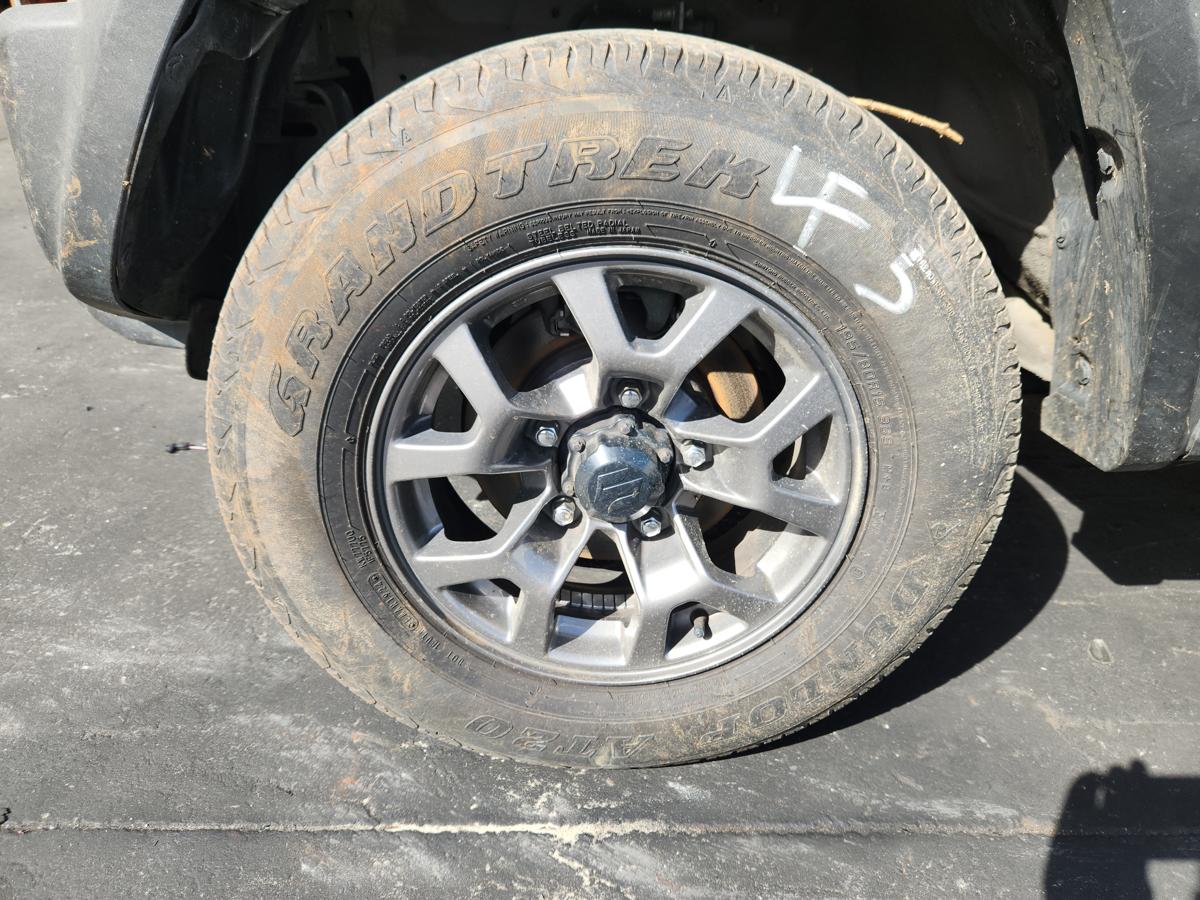 1000949541-Wheel Alloy Left Front