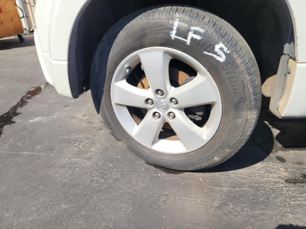 1000952694-Wheel Alloy Left Front