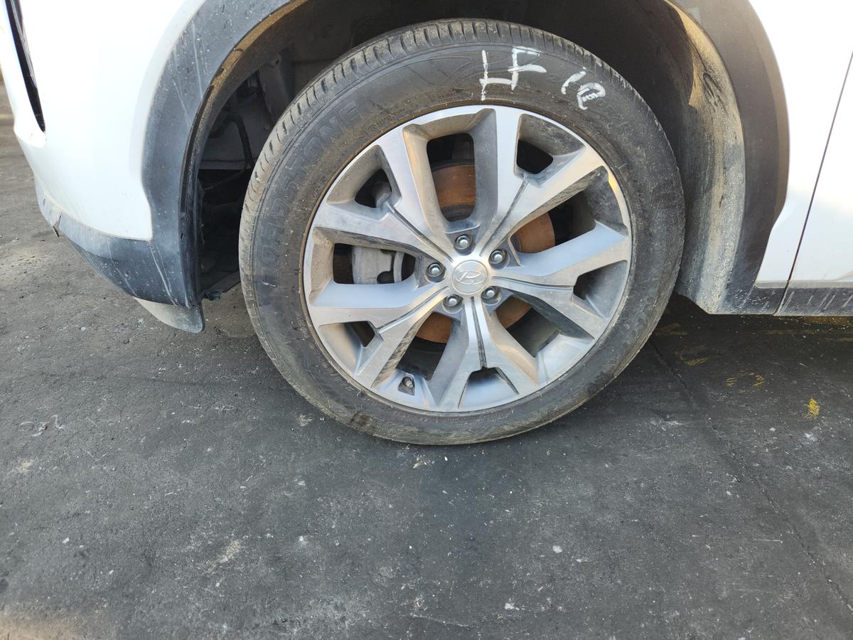 1000953820-Wheel Alloy Left Front