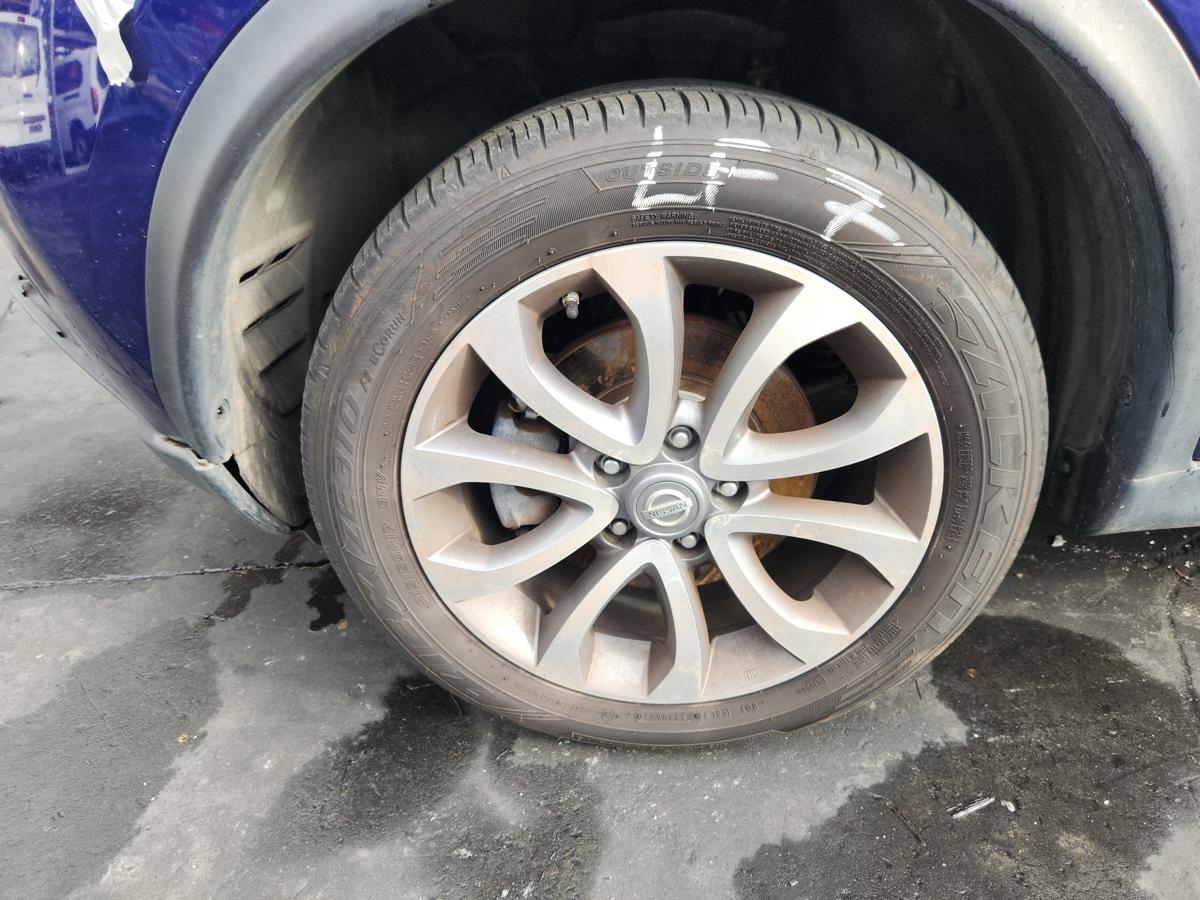 1000934996-Wheel Alloy Left Front