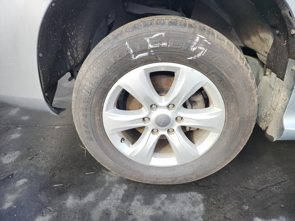 1000934469-Wheel Alloy Left Front