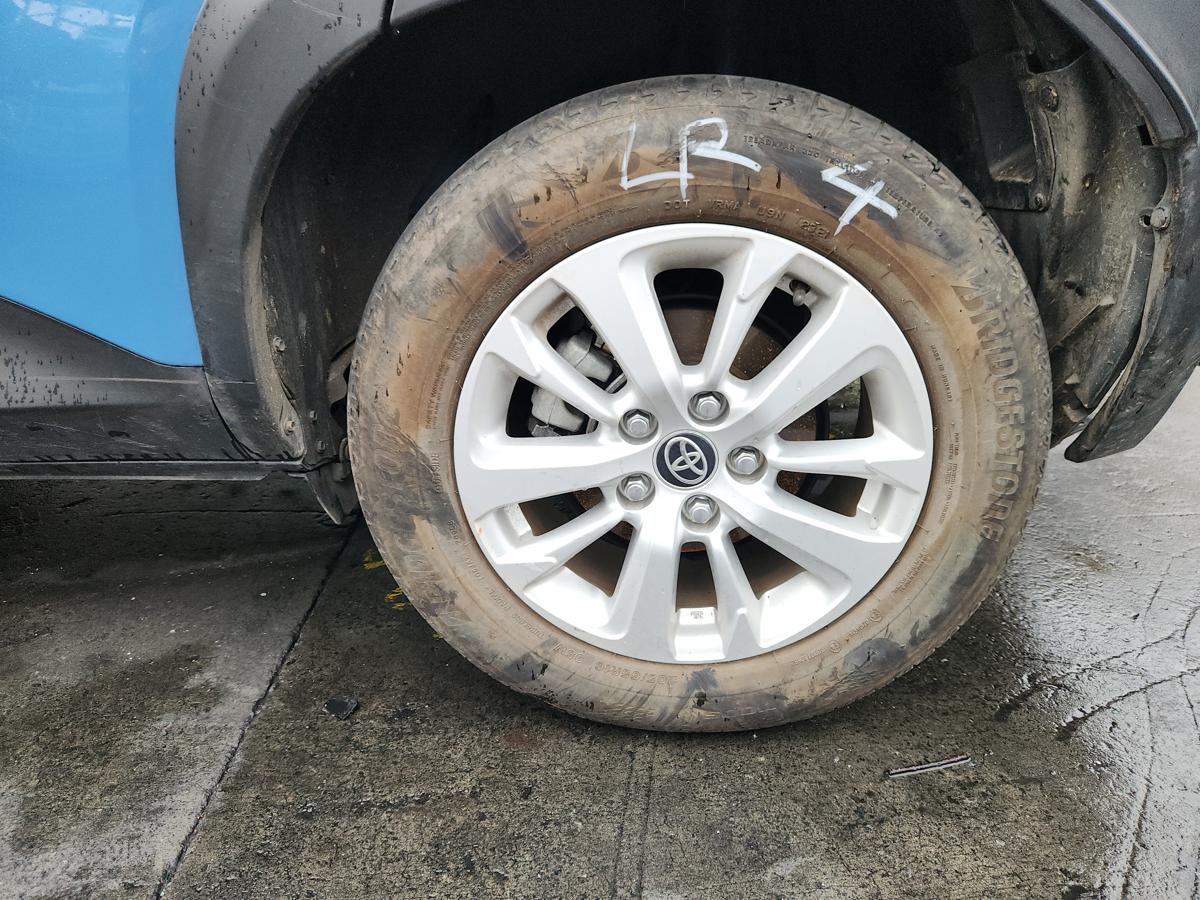 1000919869-Wheel Alloy Left Rear