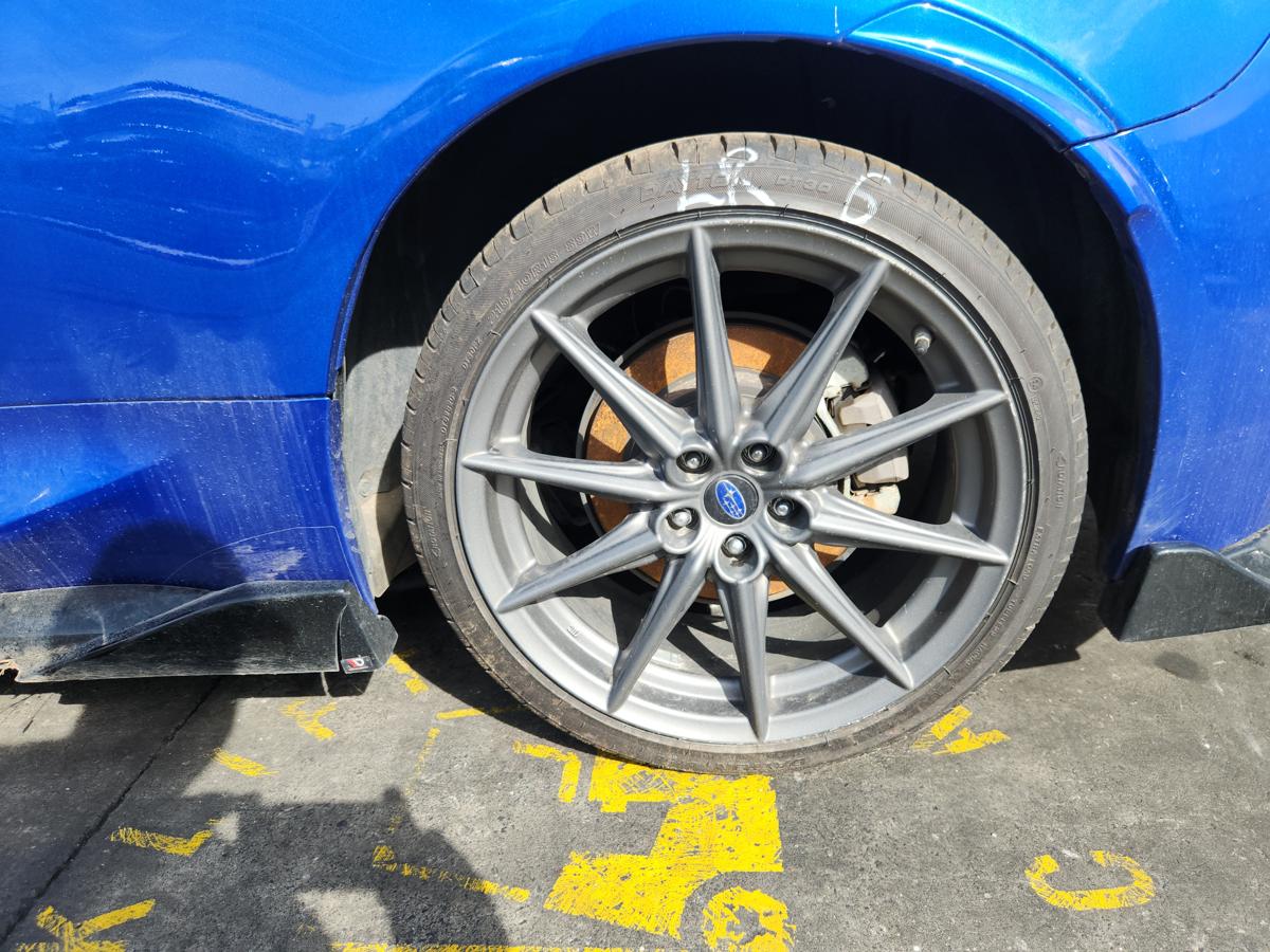 1000919976-Wheel Alloy Left Rear