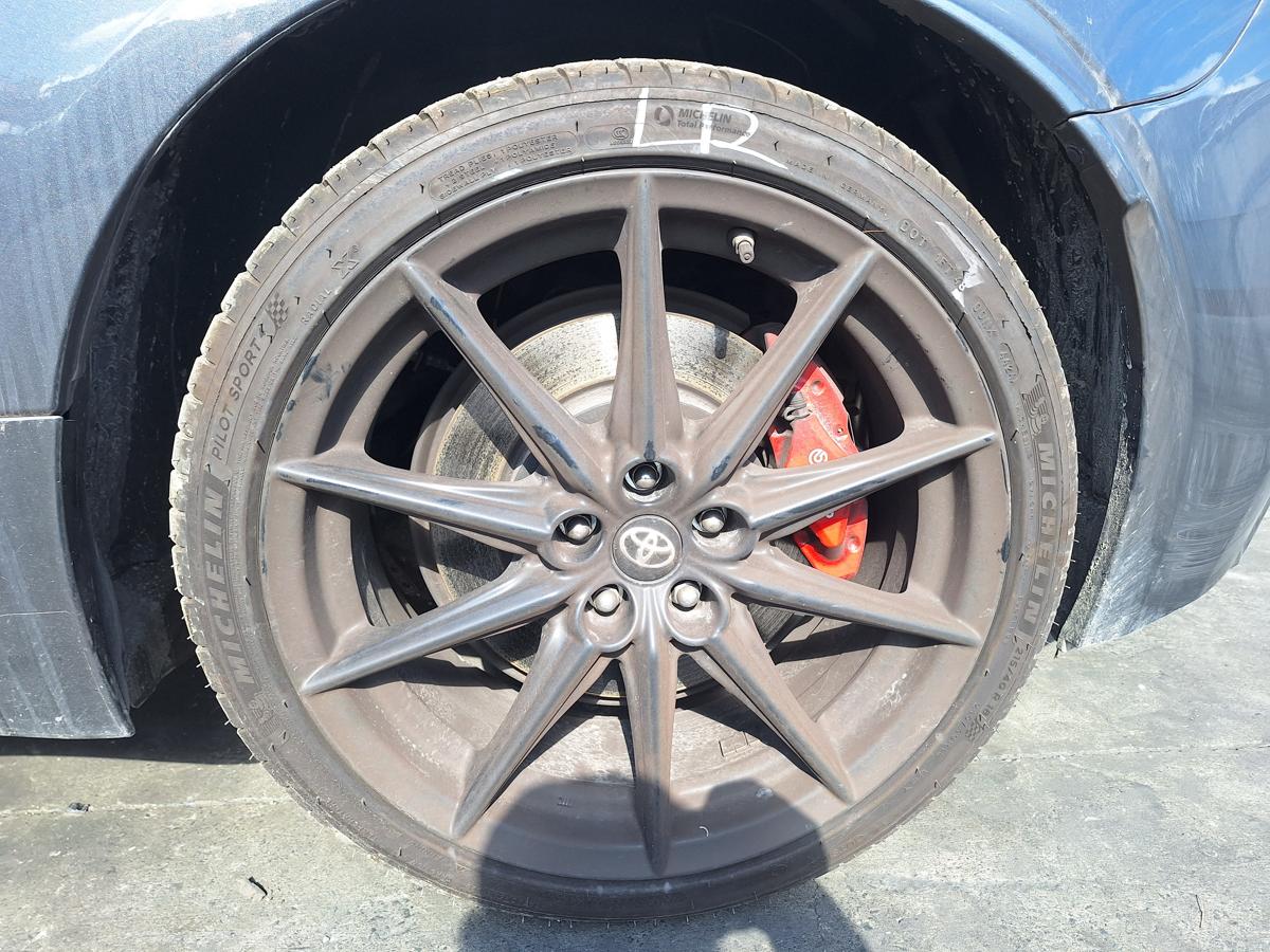 1000925962-Wheel Alloy Left Rear