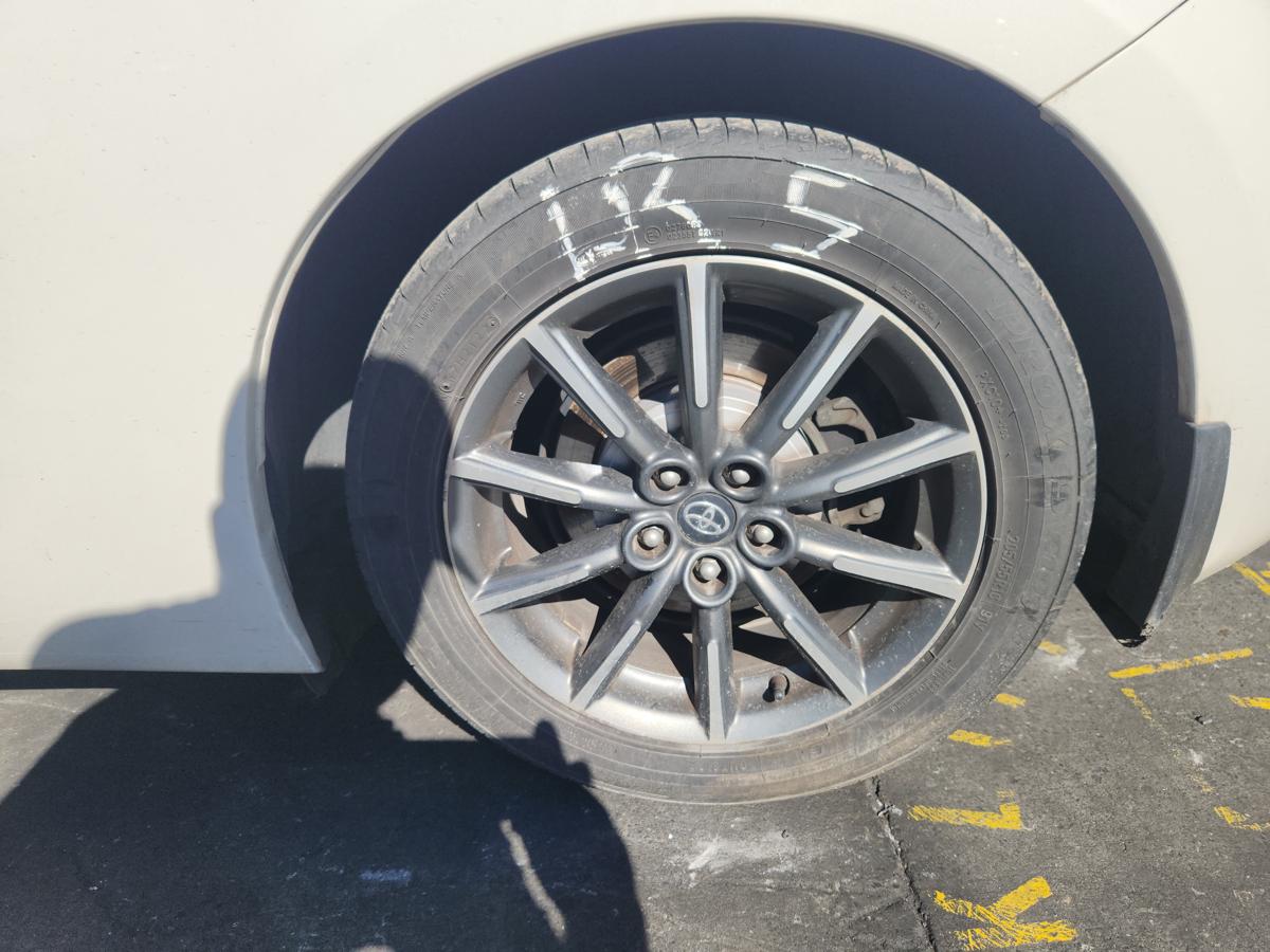 1000928909-Wheel Alloy Left Rear