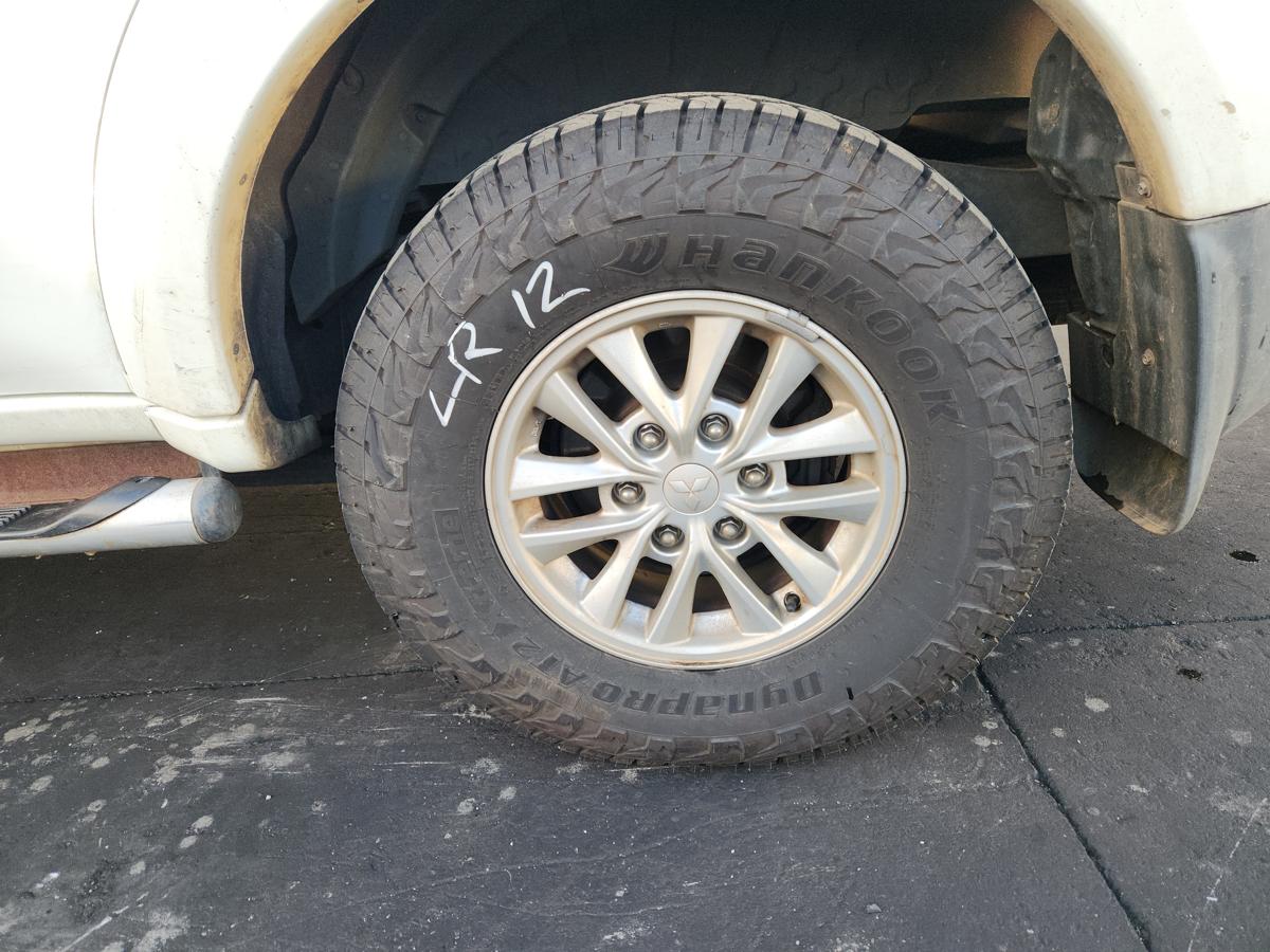 1000935567-Wheel Alloy Left Rear