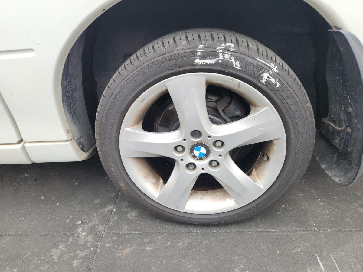 1000936555-Wheel Alloy Left Rear
