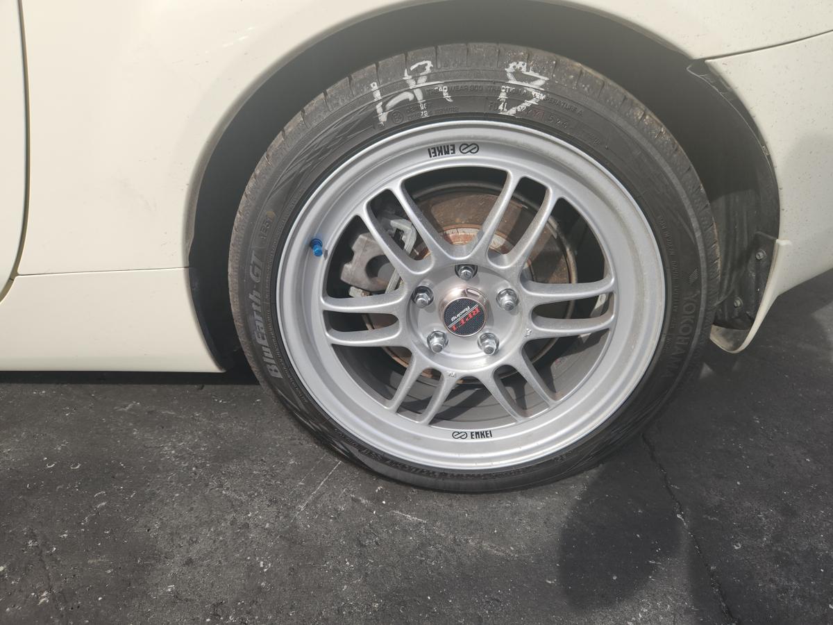 1000940338-Wheel Alloy Left Rear