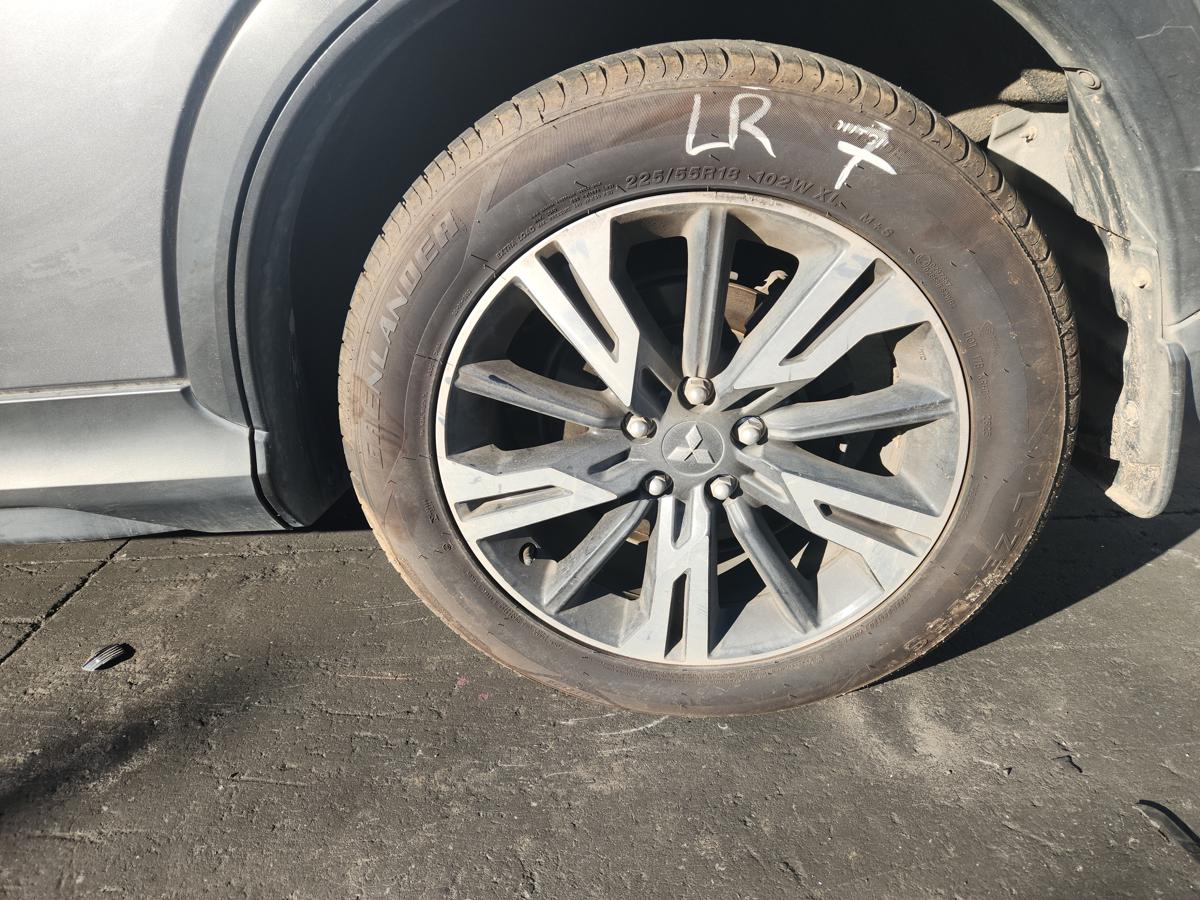 1000941460-Wheel Alloy Left Rear