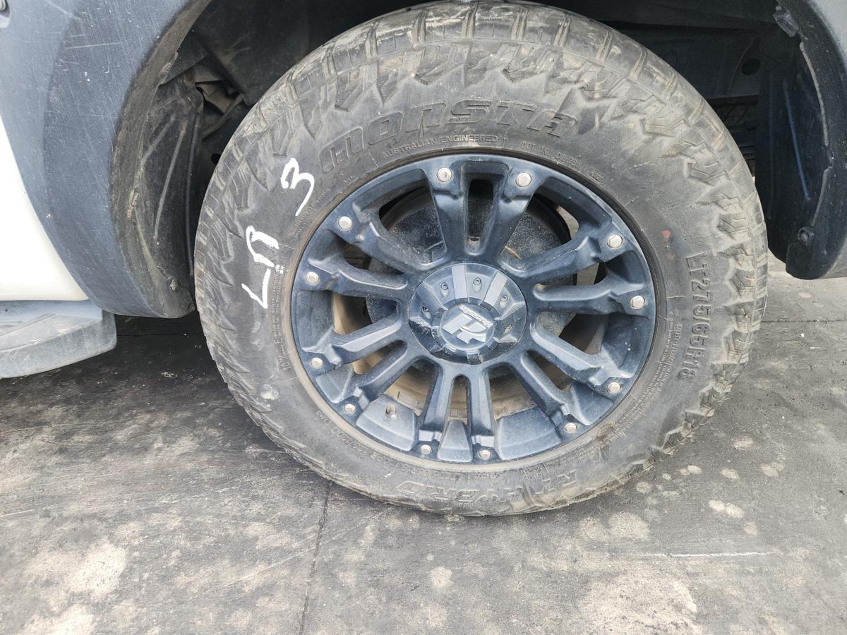 1000945368-Wheel Alloy Left Rear