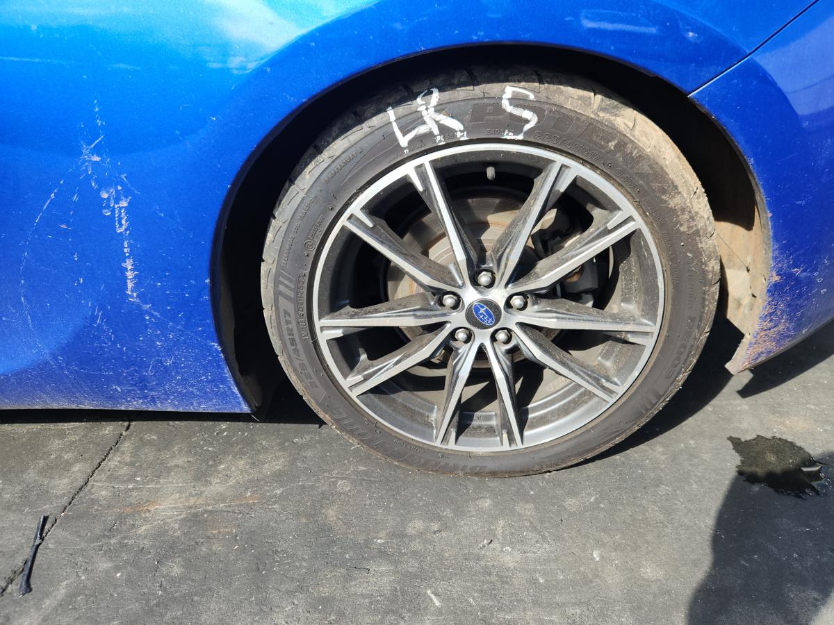 1000945615-Wheel Alloy Left Rear