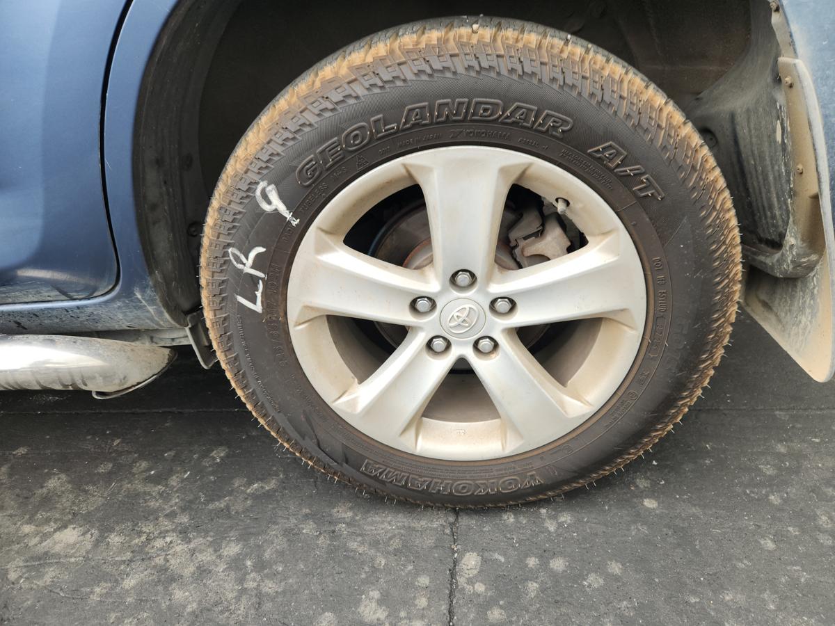 1000945764-Wheel Alloy Left Rear