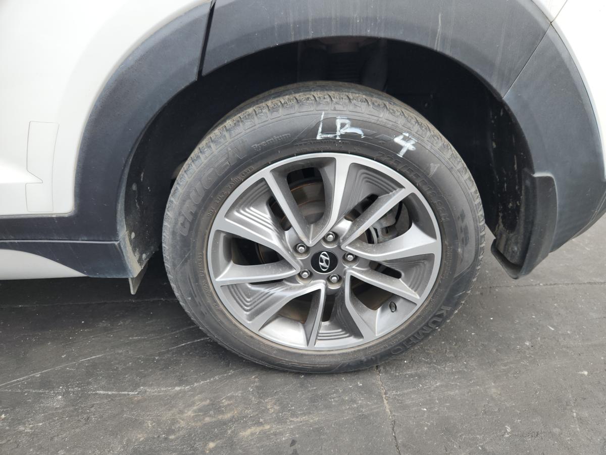 1000948615-Wheel Alloy Left Rear
