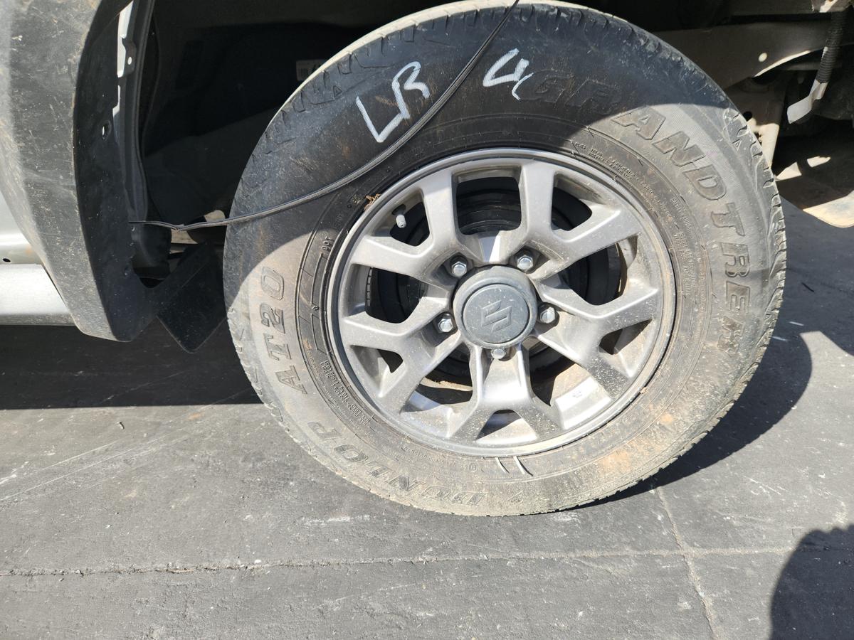 1000949569-Wheel Alloy Left Rear