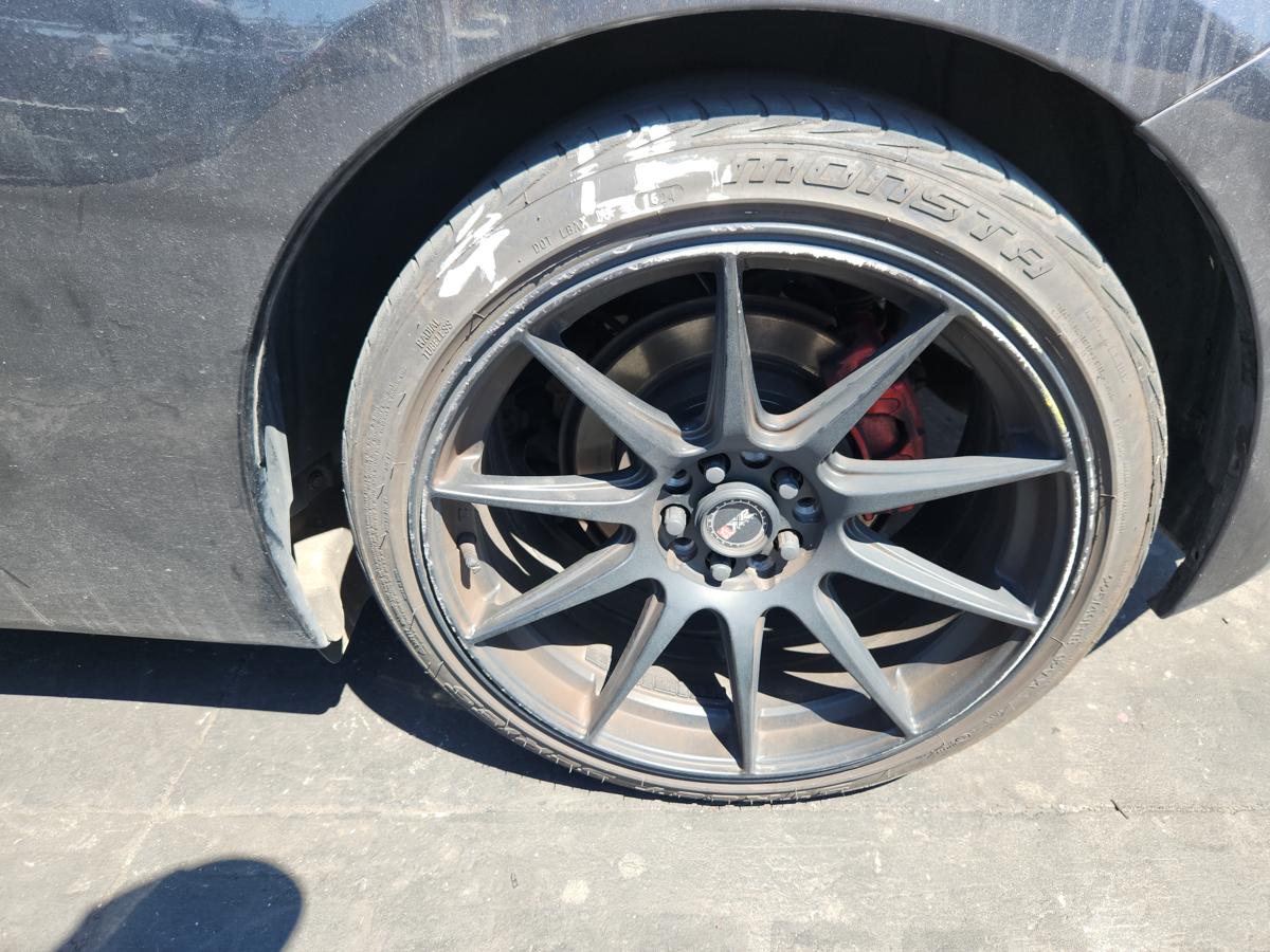 1000952379-Wheel Alloy Left Rear