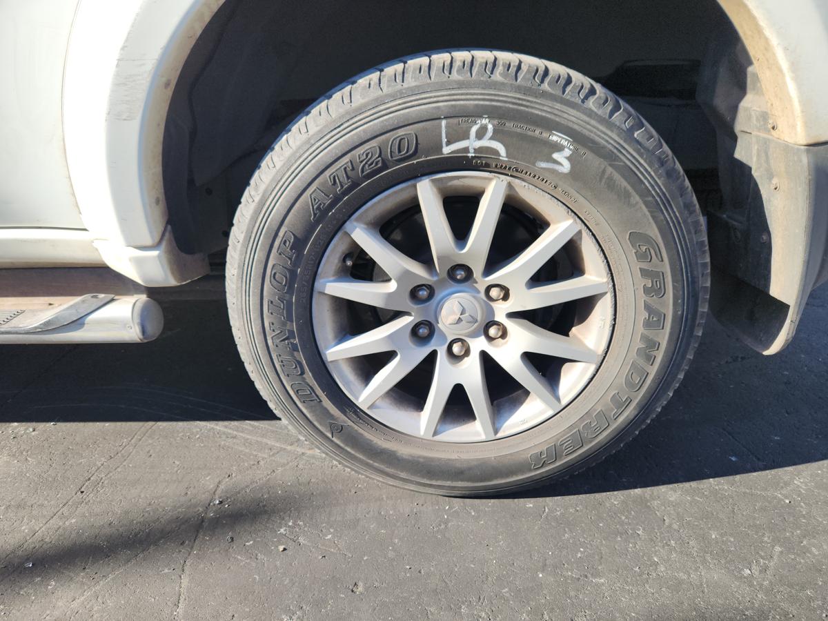 1000954386-Wheel Alloy Left Rear