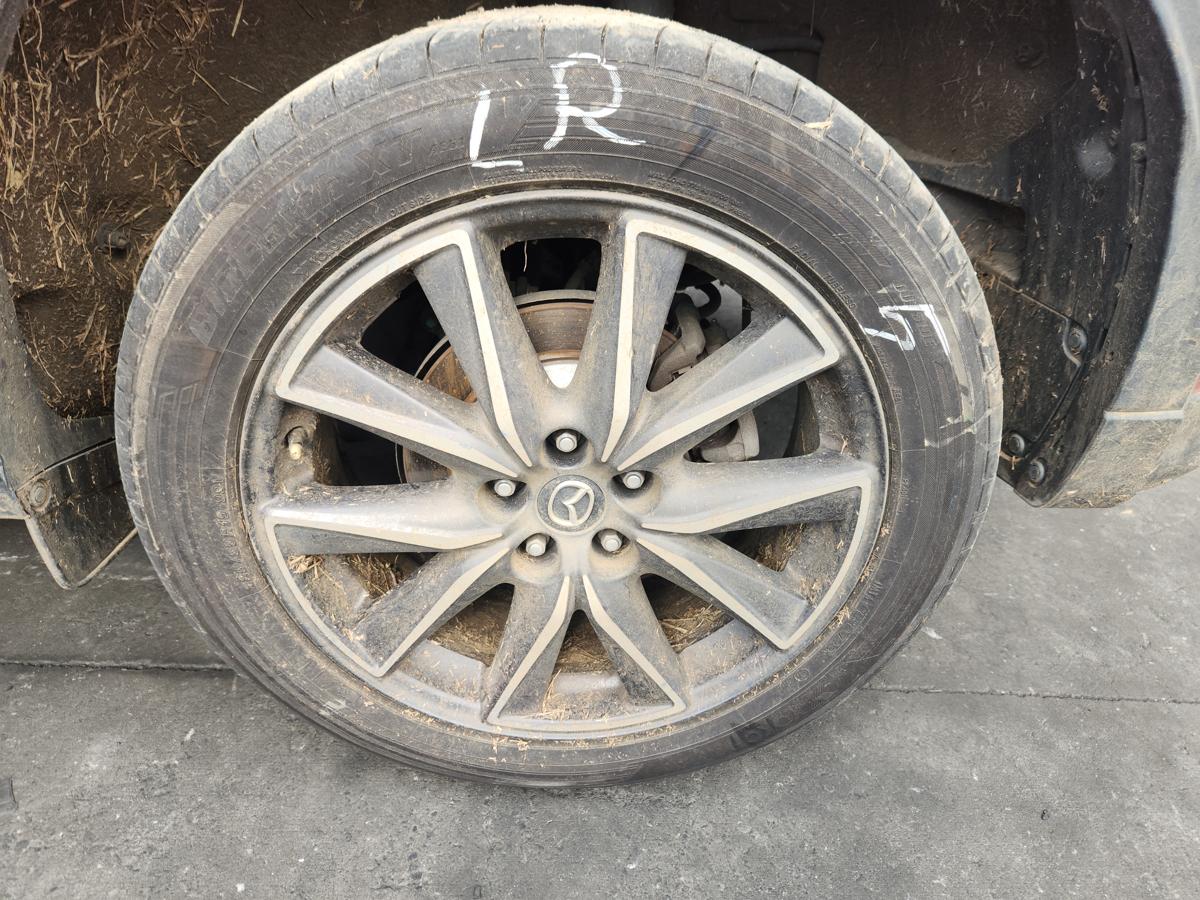 1000931362-Wheel Alloy Left Rear