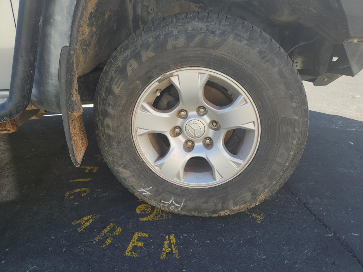 1000939903-Wheel Alloy Right Front